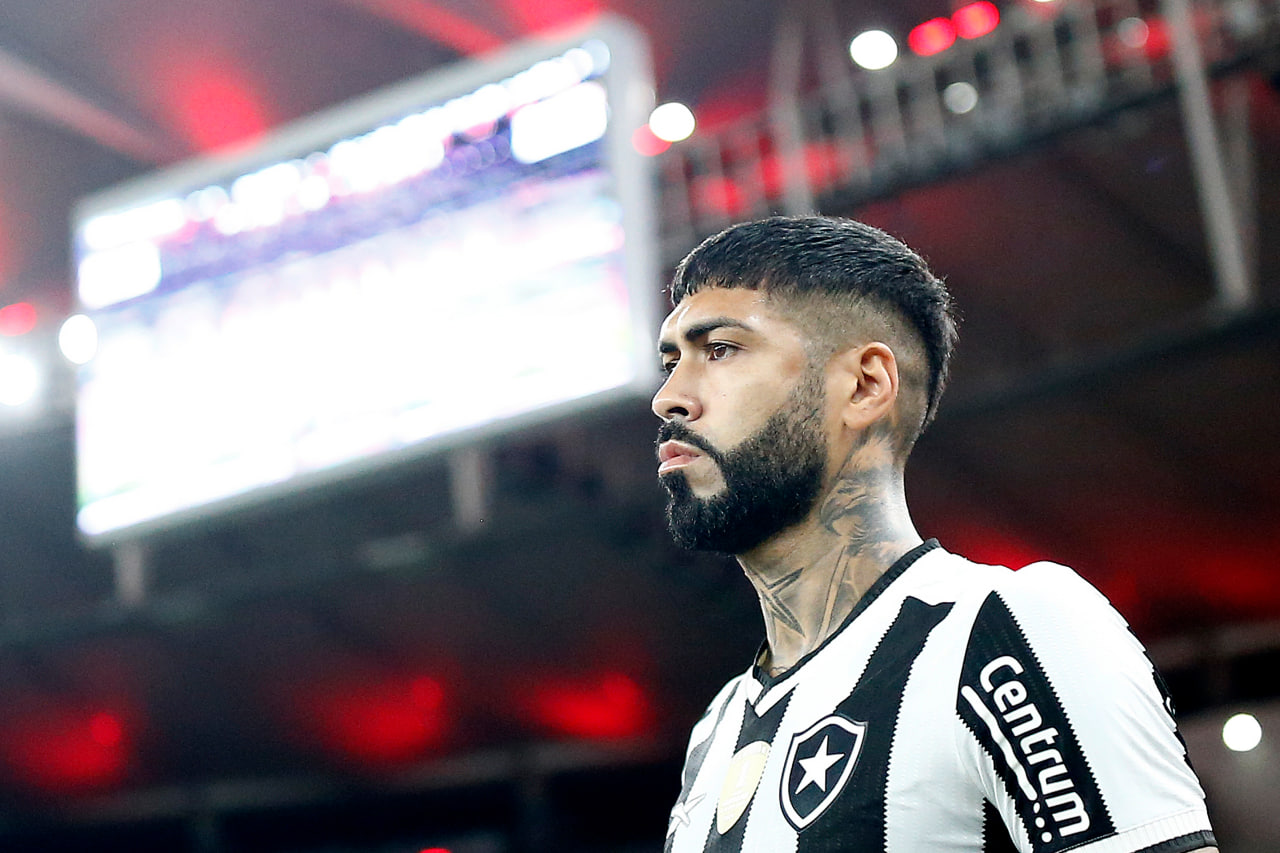 Barboza entrando em campo no Flamengo x Botafogo pelo Campeonato Carioca 2025