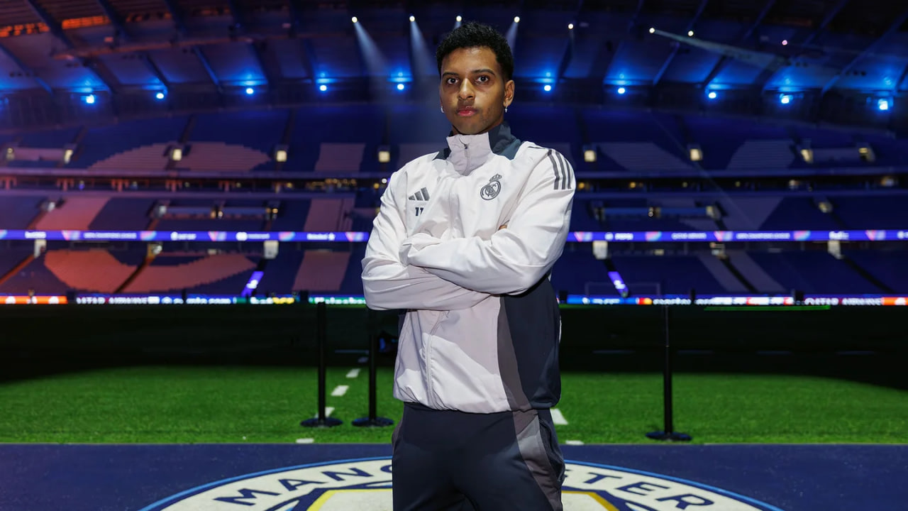 Rodrygo no estádio do Manchester City