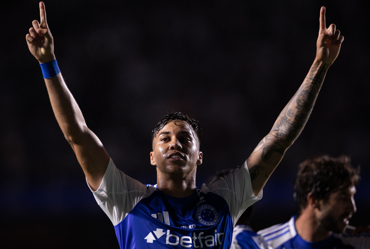 Kaio Jorge comemorando seu gol contra o São Paulo