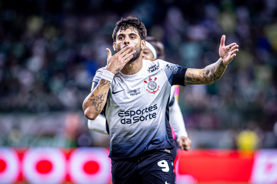 Yuri Alberto comemorando gol no Allianz Parque
