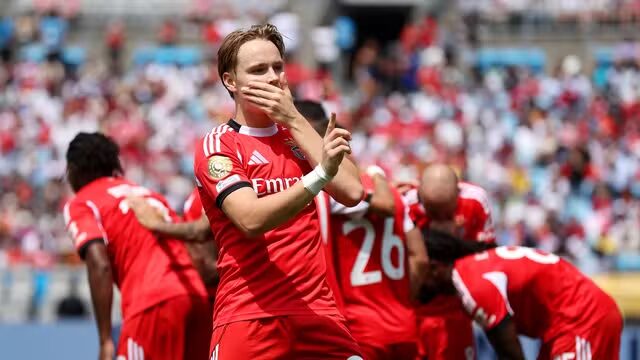 Os melhores momentos do jogo entre Benfica e Bayern de Munique pela Copa do Mundo de Clubes.