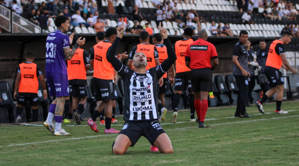 Jogos da Série C Hoje (12/04/2026) – Veja Onde Assistir ao Vivo 1 image 19 Jogos da Série C Hoje (12/04/2026) – Veja Onde Assistir ao Vivo